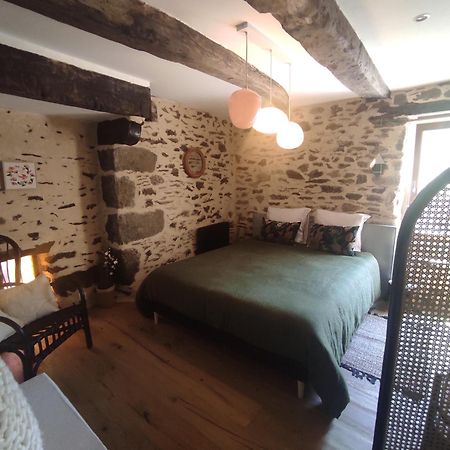 La Ville Es Riez Chambre D'Hotes Corseul Eksteriør billede