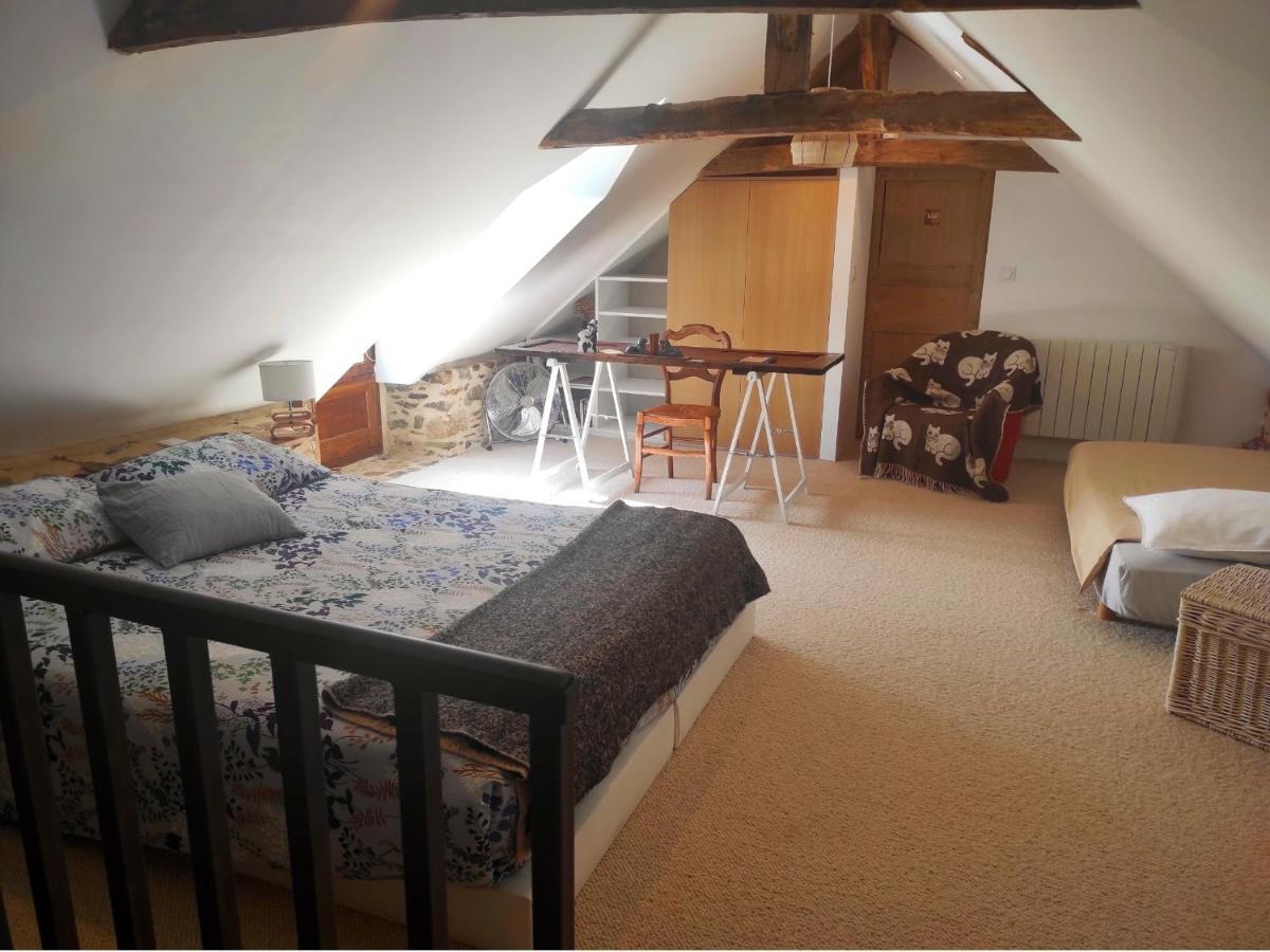 La Ville Es Riez Chambre D'Hotes Corseul Eksteriør billede